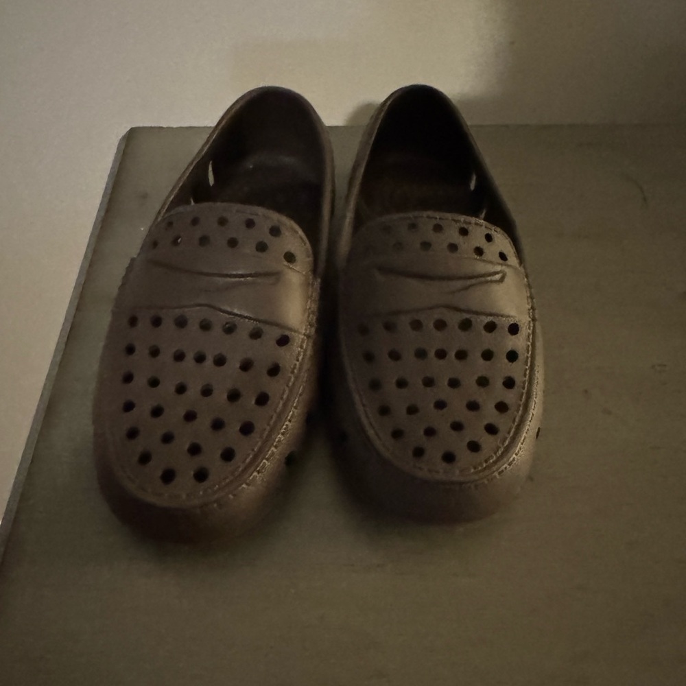 Size 9 Floafers
